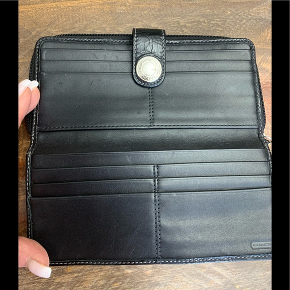 Coach Wallet - Picture 5 of 7
